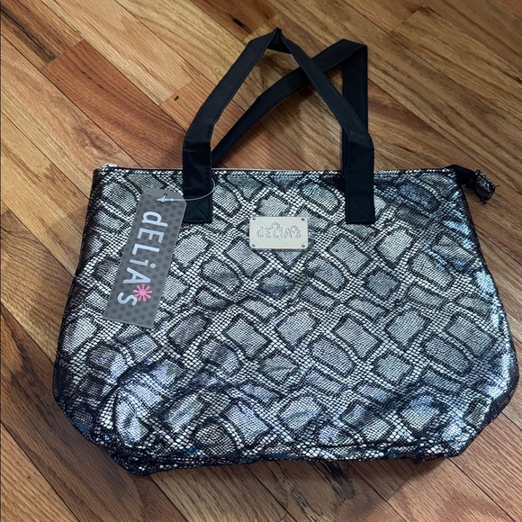 NWT Deal Worthy Pink BP, Delias Lunch Bag, Valentine Cosmetic Bag & NWOT 3 Mesh - Picture 5 of 11